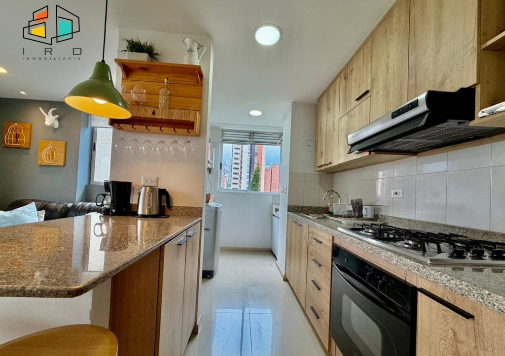 Apartamento en arriendo en El Poblado, Medellín · foto 9 de 24