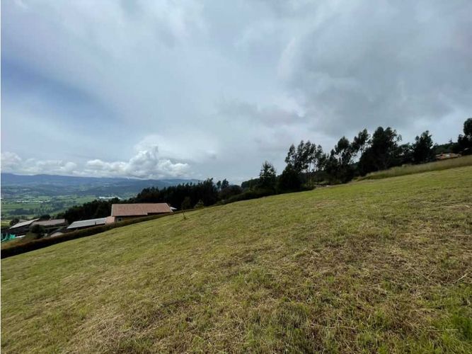 Lote en venta en Chuscal, Sopó, 2190 m² · foto 2 de 7