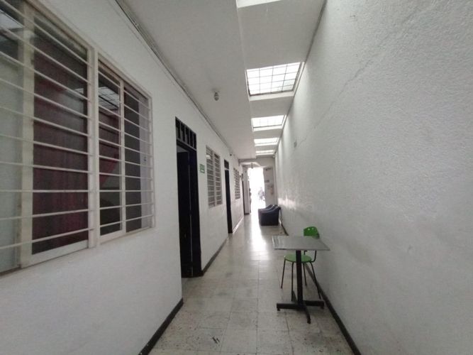 Casa de 20 alcobas en venta en Bretaña, Cali, 642 m² · foto 24 de 24
