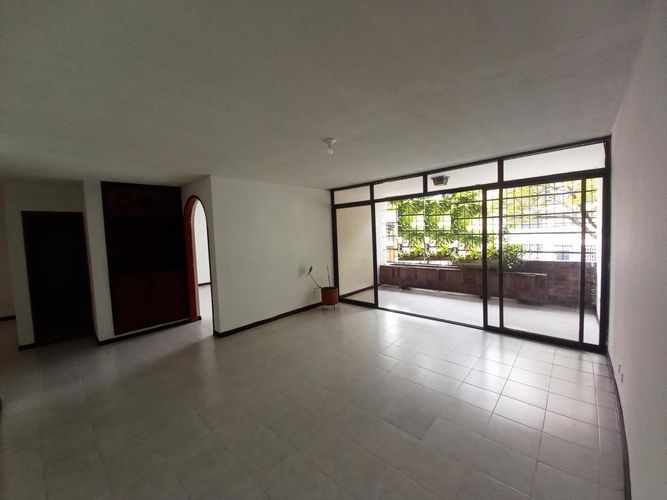 Edificio en venta en Tequendama, Cali, 644 m² · foto 12 de 24