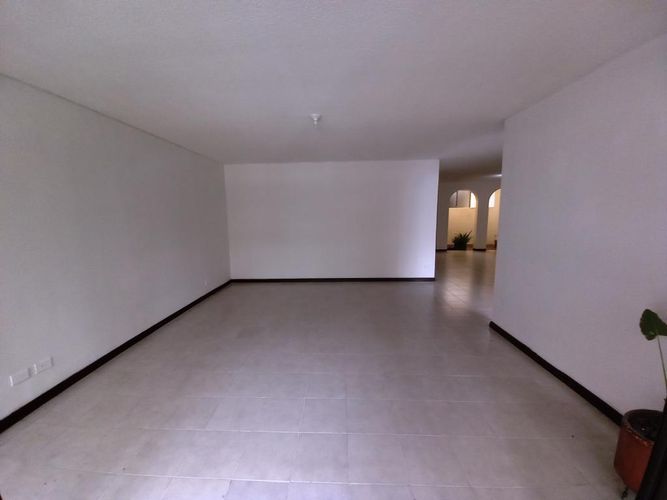 Edificio en venta en Tequendama, Cali, 644 m² · foto 13 de 24