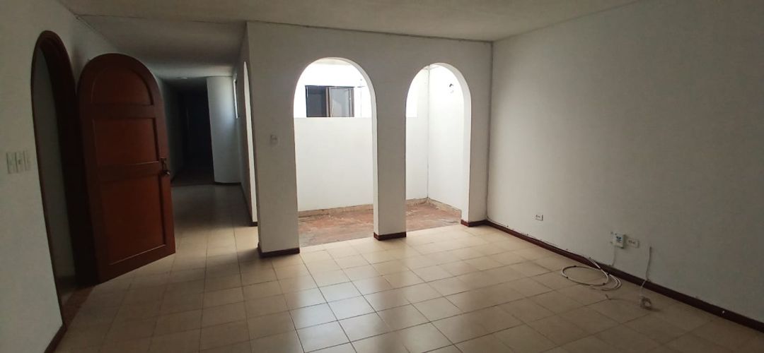Edificio en venta en Tequendama, Cali, 644 m² · foto 22 de 24