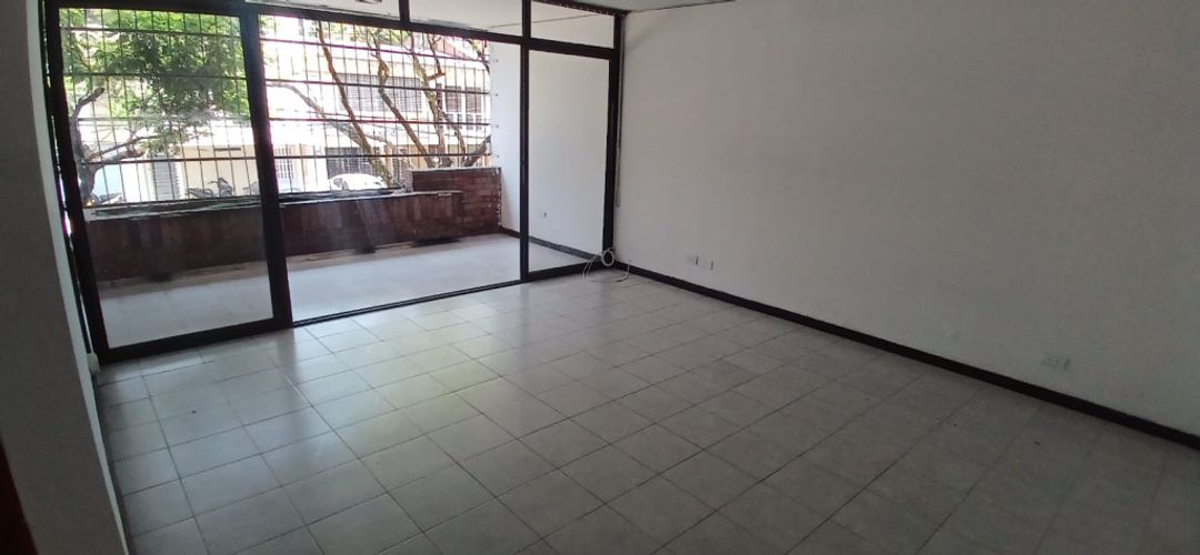 Edificio en venta en Tequendama, Cali, 644 m² · foto 23 de 24