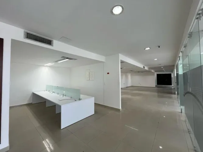 Edificio en arriendo en San Vicente, Barranquilla, 500 m² · foto 3 de 24