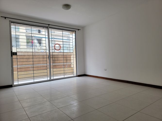 Apartamento de 3 alcobas en venta en La Flora, Cali, 80 m² · foto 12 de 24