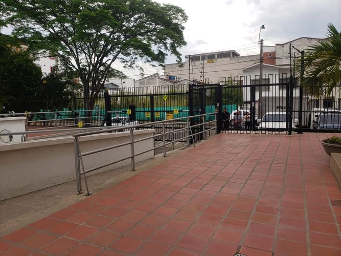 Apartamento de 3 alcobas en venta en La Flora, Cali, 80 m² · foto 16 de 24