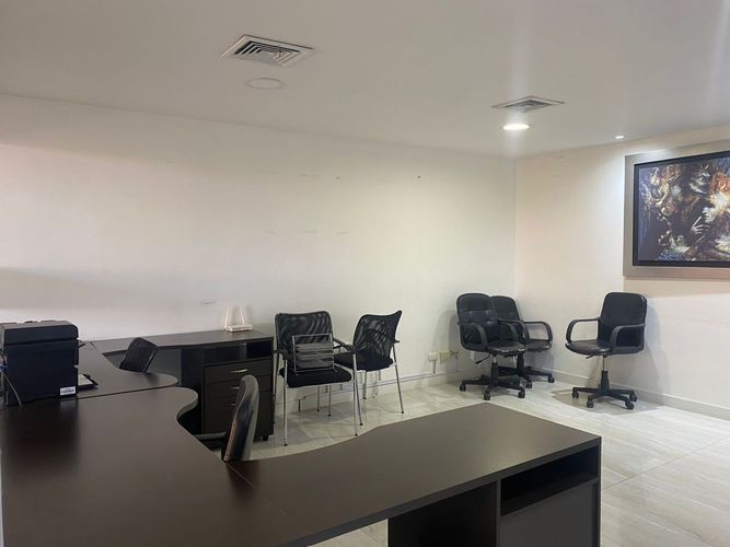 Oficina en arriendo en El Poblado, Medellín, 37 m² · foto 2 de 8