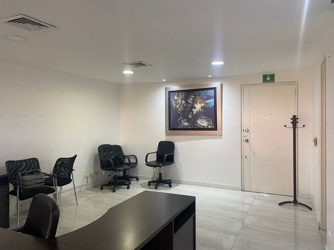Oficina en arriendo en El Poblado, Medellín, 37 m² · foto 3 de 8