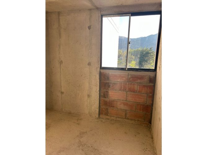 Apartamento de 3 alcobas en venta en El Carmen De Viboral, El Carmen de Viboral, 52 m² · foto 10 de 14