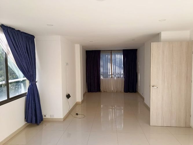 Apartamento de 3 alcobas en arriendo en Laureles, Medellín, 150 m² · foto 9 de 19