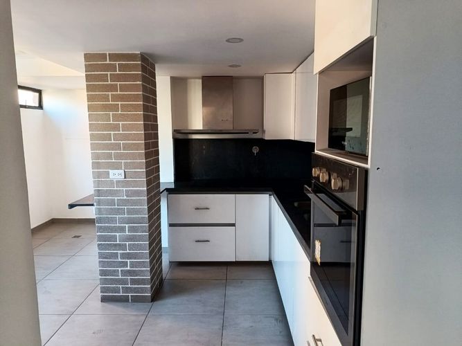 Apartamento de 3 alcobas en arriendo en Laureles, Medellín, 150 m² · foto 6 de 19
