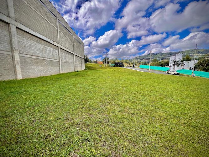 Lote en venta en Guarne, 891 m² · foto 11 de 24