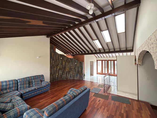 Casa de 4 alcobas en venta en El Abra, Cota, 240 m² · foto 12 de 24