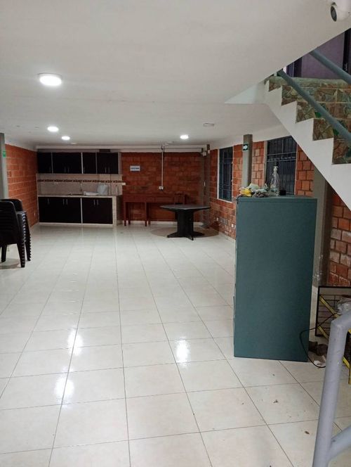 Bodega en arriendo en Morasurco, Pasto, 770 m² · foto 18 de 24