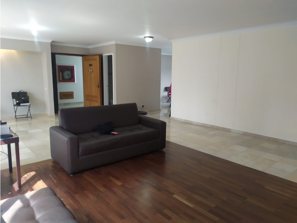 Apartamento en venta en Pinares, Pereira · foto 5 de 24