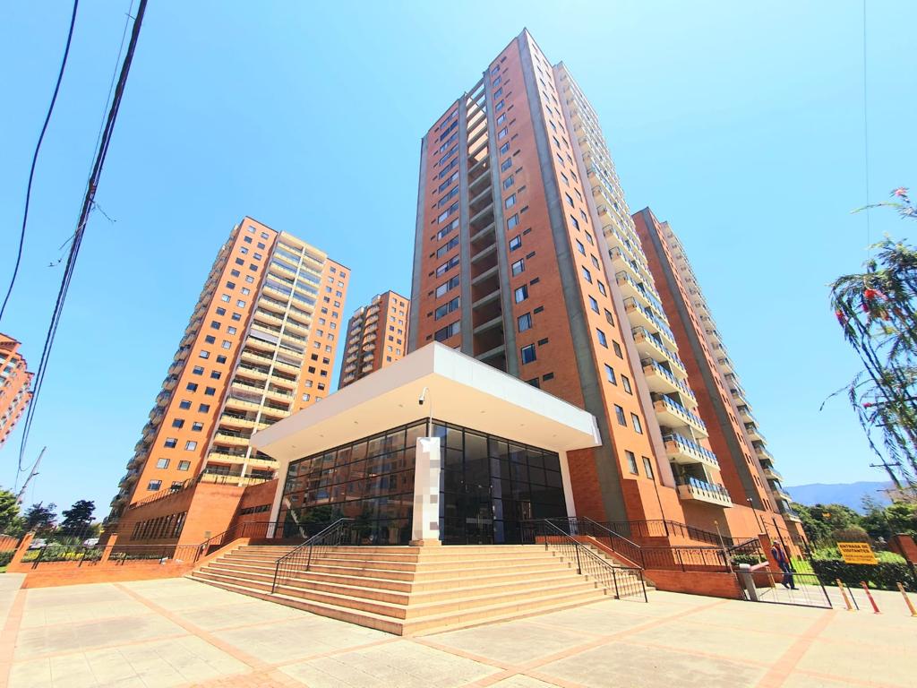 Apartamento en venta en Lagos De Cordoba, Bogotá · foto 2 de 20