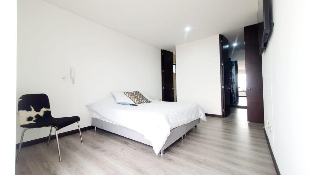 Apartamento en venta en Lagos De Cordoba, Bogotá · foto 5 de 20