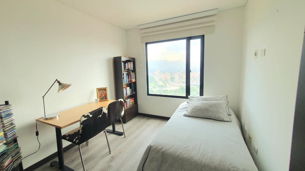 Apartamento en venta en Lagos De Cordoba, Bogotá · foto 12 de 20