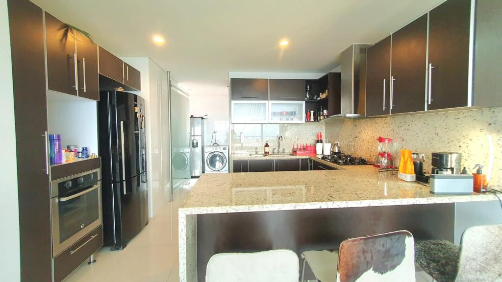 Apartamento en venta en Lagos De Cordoba, Bogotá · foto 14 de 20