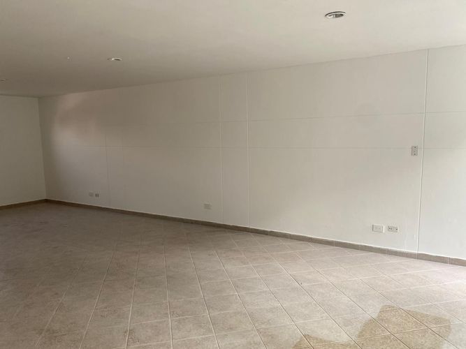 Bodega en venta en San Diego, Medellín, 180 m² · foto 14 de 14
