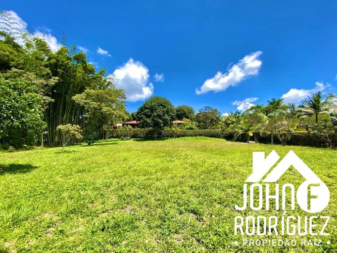 Lote en venta en Quirama, El Carmen de Viboral, 2300 m² · foto 2 de 12