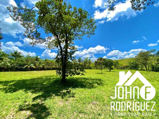 Lote en venta en Quirama, El Carmen de Viboral, 2300 m² · foto 10 de 12