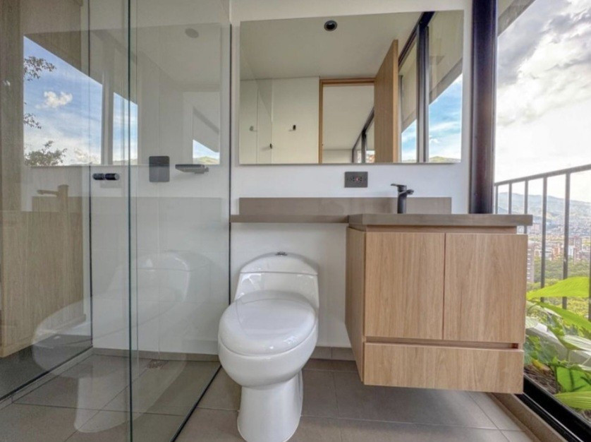 Apartamento en venta en Altos del poblado, Medellín [No disponible] 3