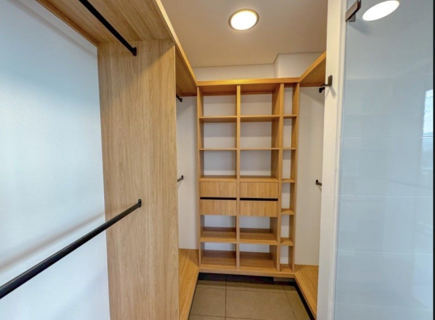 Apartamento en venta en Altos del poblado, Medellín [No disponible] 4