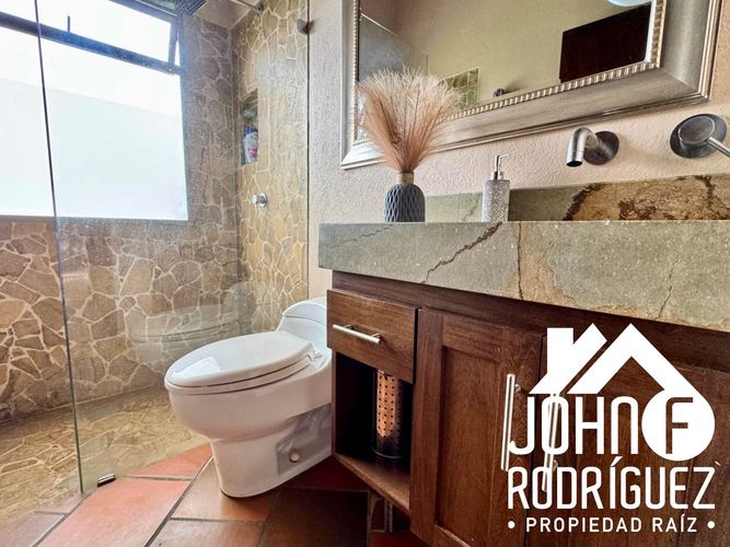 Casa de 4 alcobas en venta en El Rosal, Rionegro, 240 m² · foto 24 de 24