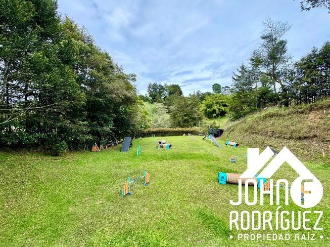 Casa de 4 alcobas en venta en El Rosal, Rionegro, 240 m² · foto 10 de 24