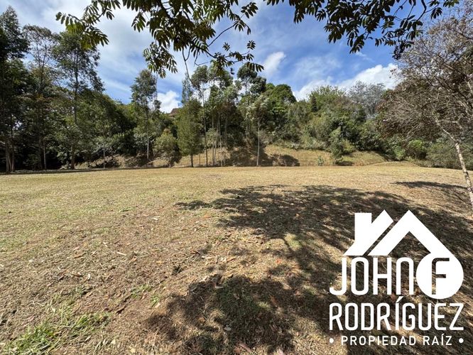 Lote en venta en La Convencion, Rionegro, 5744 m² · foto 3 de 10