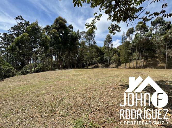 Lote en venta en La Convencion, Rionegro, 5744 m² · foto 2 de 10