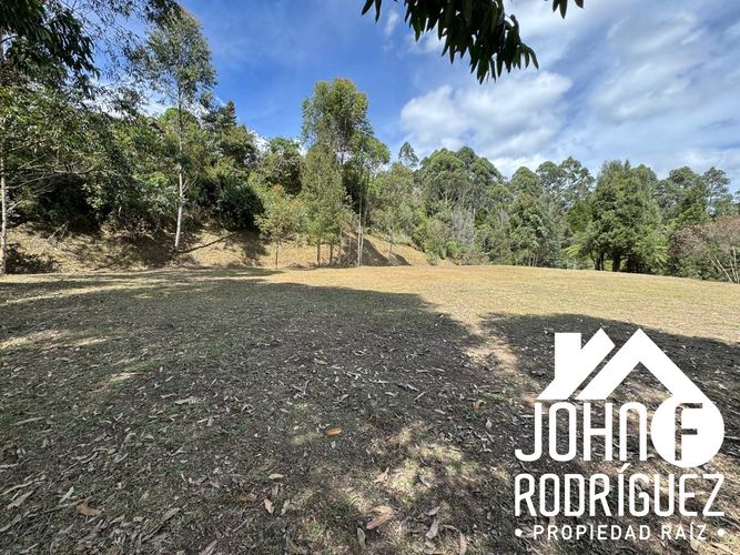 Lote en venta en La Convencion, Rionegro, 5744 m² · foto 5 de 10