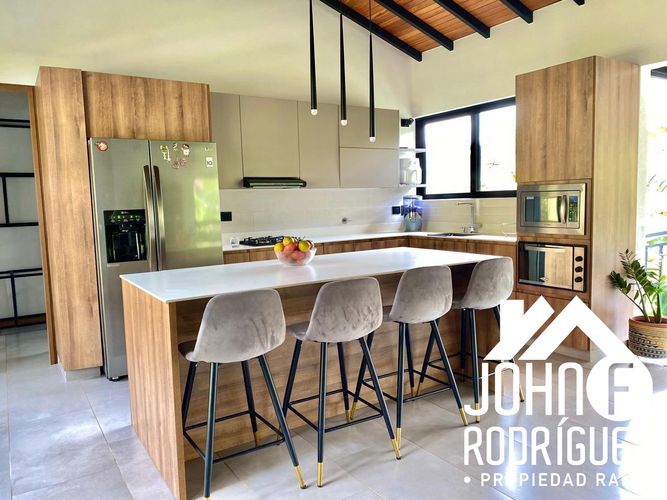 Casa de 3 alcobas en venta en El Carmen, El Retiro · foto 10 de 20