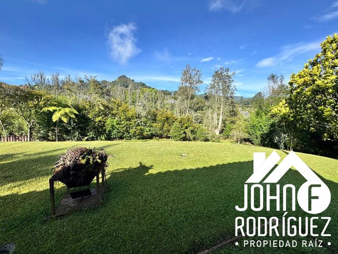 Casa de 4 alcobas en venta en Sajonia, Rionegro · foto 3 de 18