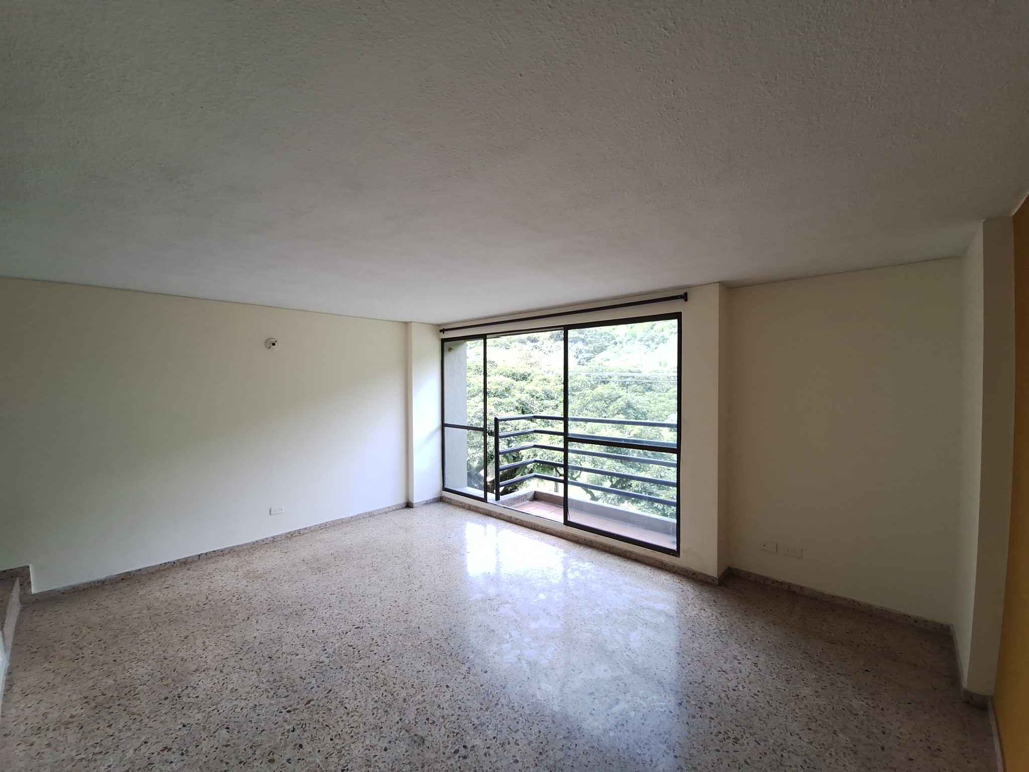 Apartamento en venta en El Refugio, Cali · foto 3 de 24