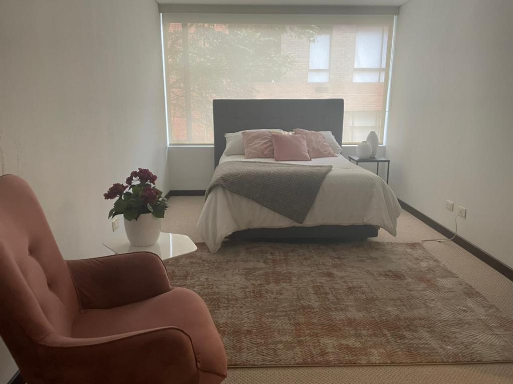 Apartamento en venta en Los Rosales, Bogotá · foto 8 de 22
