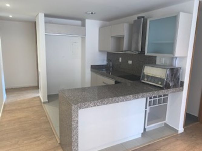 Apartamento de 3 alcobas en venta en Los Cedritos, Bogotá, 94 m² · foto 2 de 18