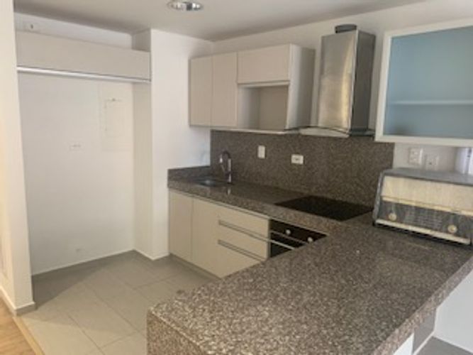 Apartamento de 3 alcobas en venta en Los Cedritos, Bogotá, 94 m² · foto 13 de 18