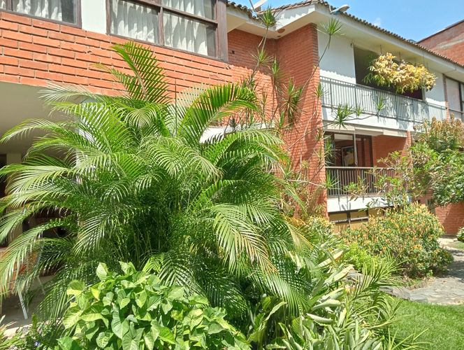 Casa de 6 alcobas en venta en Bellavista, Cali, 590 m² · foto 6 de 24