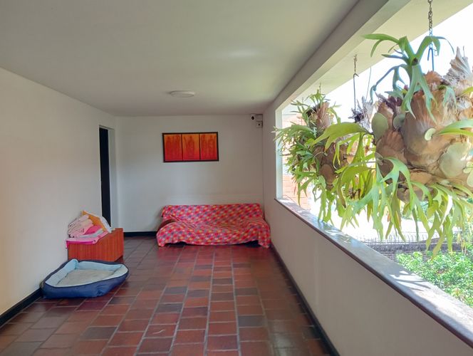 Casa de 6 alcobas en venta en Bellavista, Cali, 590 m² · foto 19 de 24