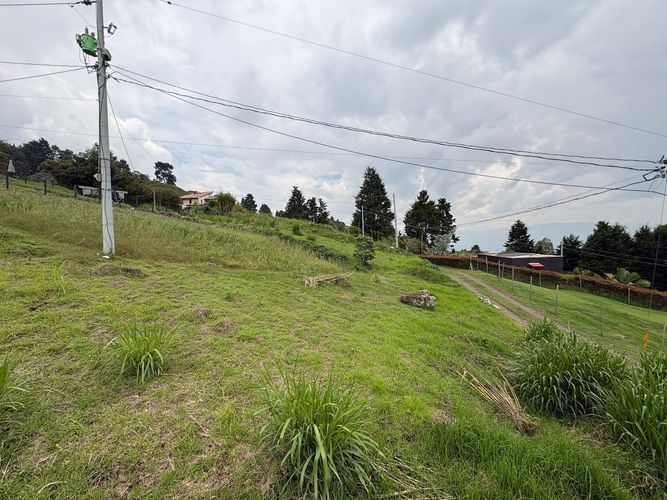 Lote en venta en San Cristobal, Medellín, 1629 m² · foto 7 de 10