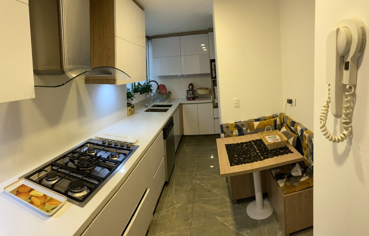 Apartamento en venta en Chico Norte, Bogotá · foto 2 de 11