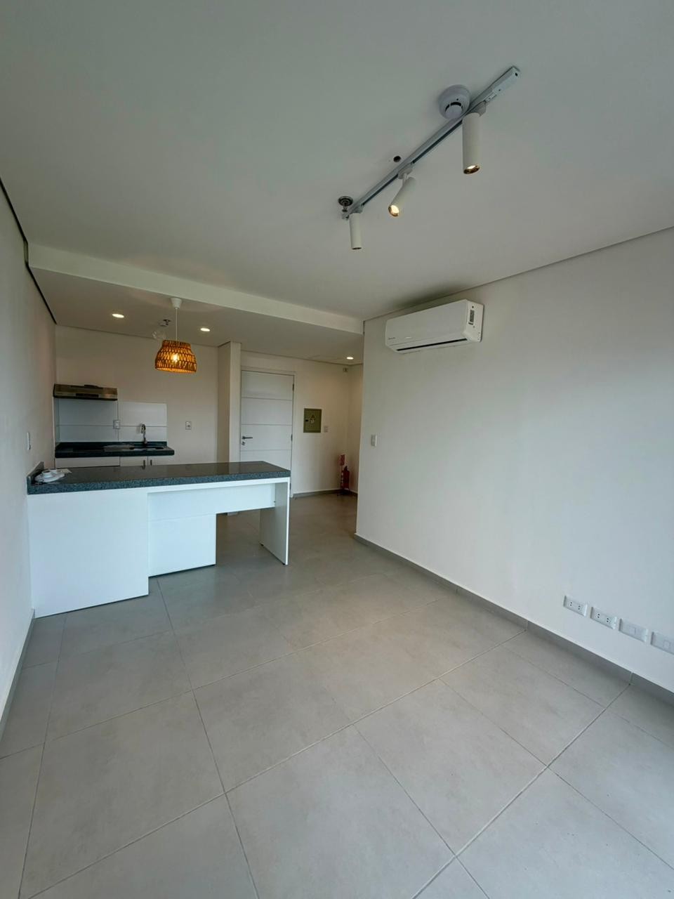 ALQUILO DEPARTAMENTO DE 1 DORMITORIO ZONA MOLAS LOPEZ — foto 3