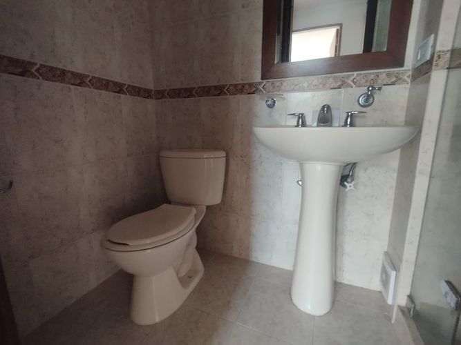 Apartamento de 3 alcobas en arriendo en Loma Del Escobero, Envigado, 150 m² · foto 9 de 13