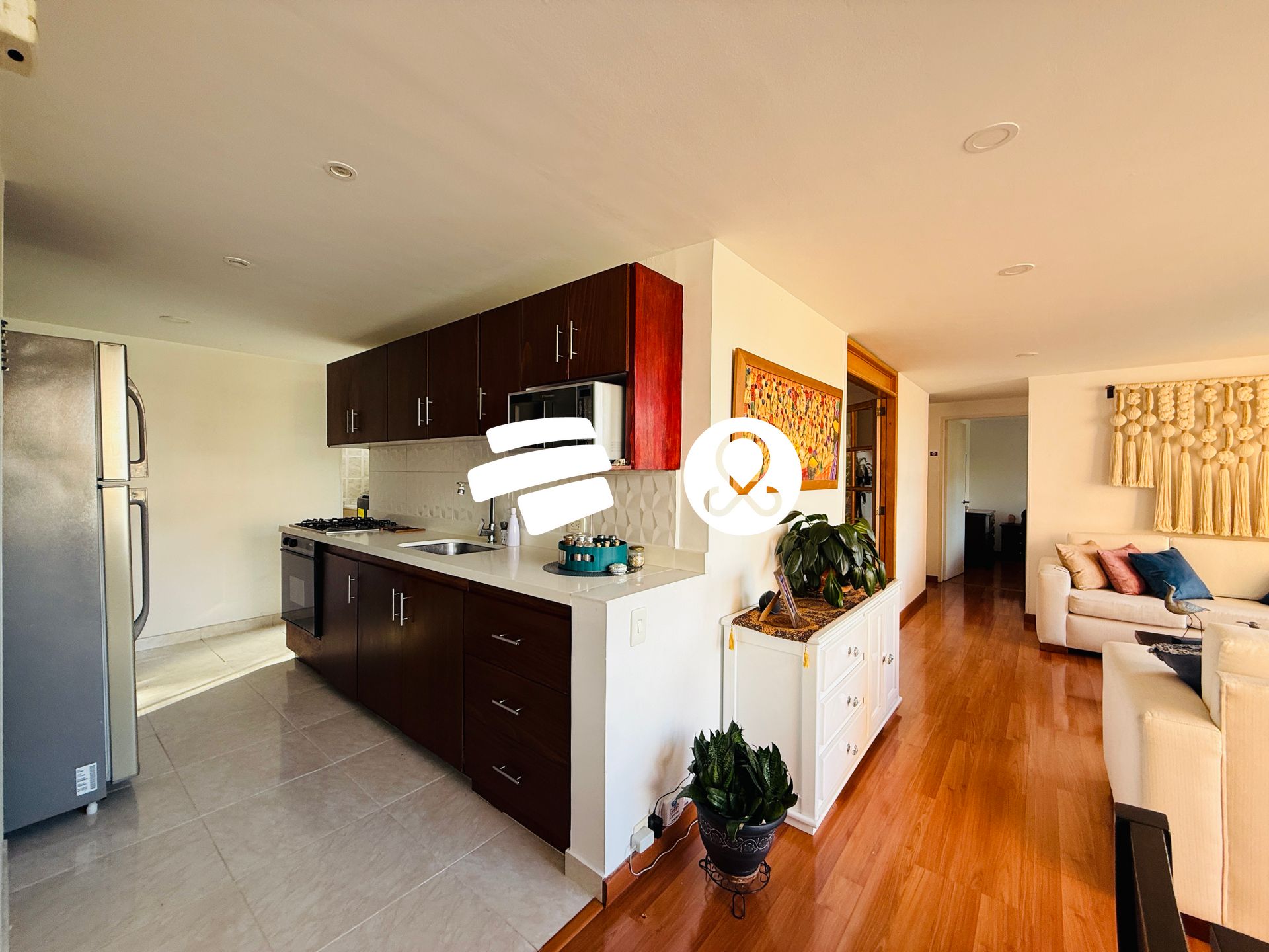 Apartamento en venta en El Poblado, Medellín · foto 2 de 11