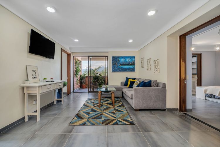 Apartamento de 4 alcobas en venta en Las Lomas, Medellín, 220 m² · foto 3 de 20