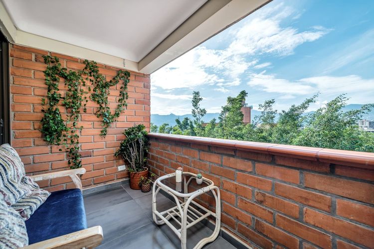 Apartamento de 4 alcobas en venta en Las Lomas, Medellín, 220 m² · foto 18 de 20