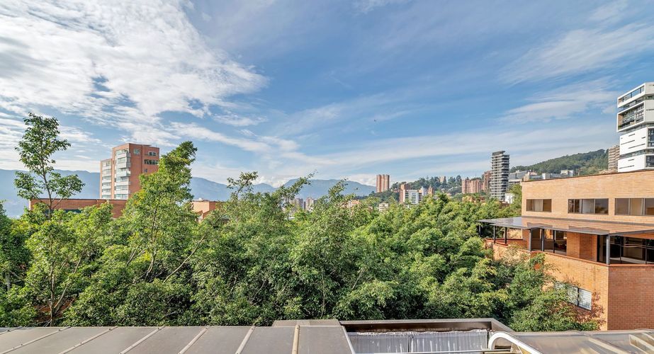 Apartamento de 4 alcobas en venta en Las Lomas, Medellín, 220 m² · foto 19 de 20