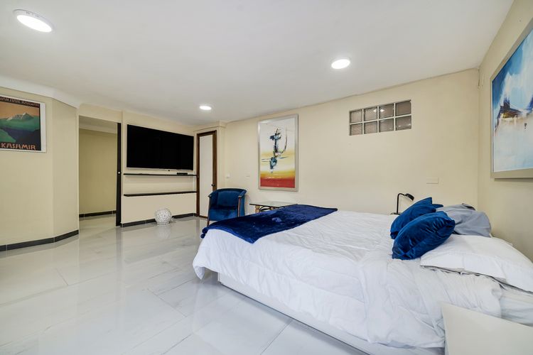 Apartamento de 4 alcobas en venta en Las Lomas, Medellín, 220 m² · foto 20 de 20